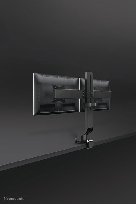 FPMA-D860DBLACK ist eine Tischhalterung für zwei Flachbildschirme bis zu 27 Zoll (69 cm).