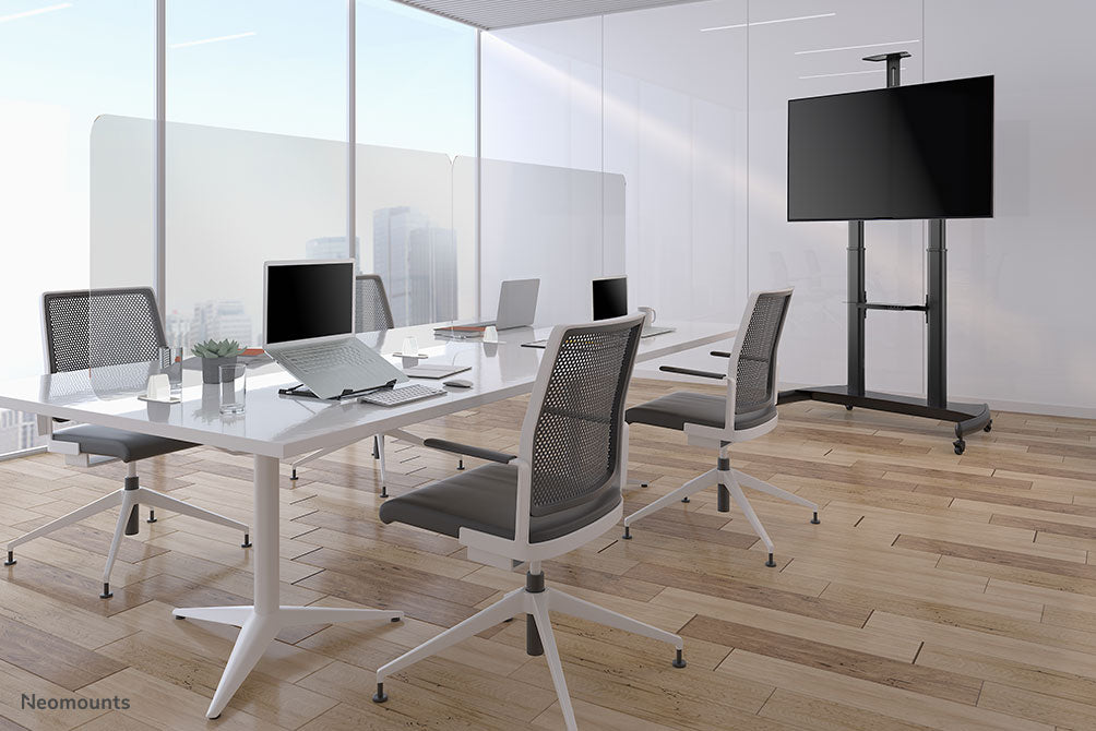 PLASMA-M1950E ist ein mobiles Möbel für Flachbildschirme bis zu 100 Zoll (254 cm). Inkl. Laptop-Ablage.